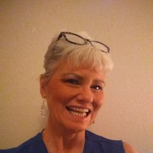 Meet your Posher, Julie